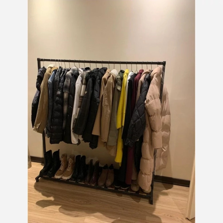 رگال لباس کف چوب خاص